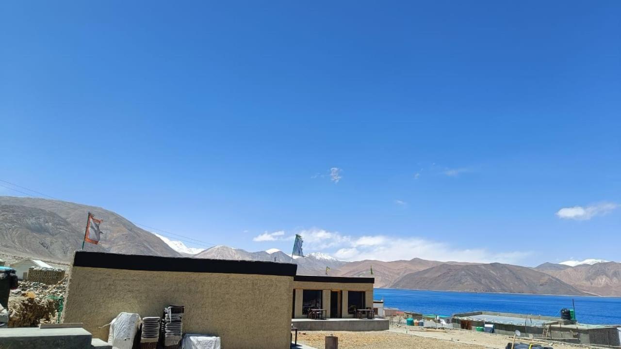 Готель Mystic Pangong Spangmik Екстер'єр фото
