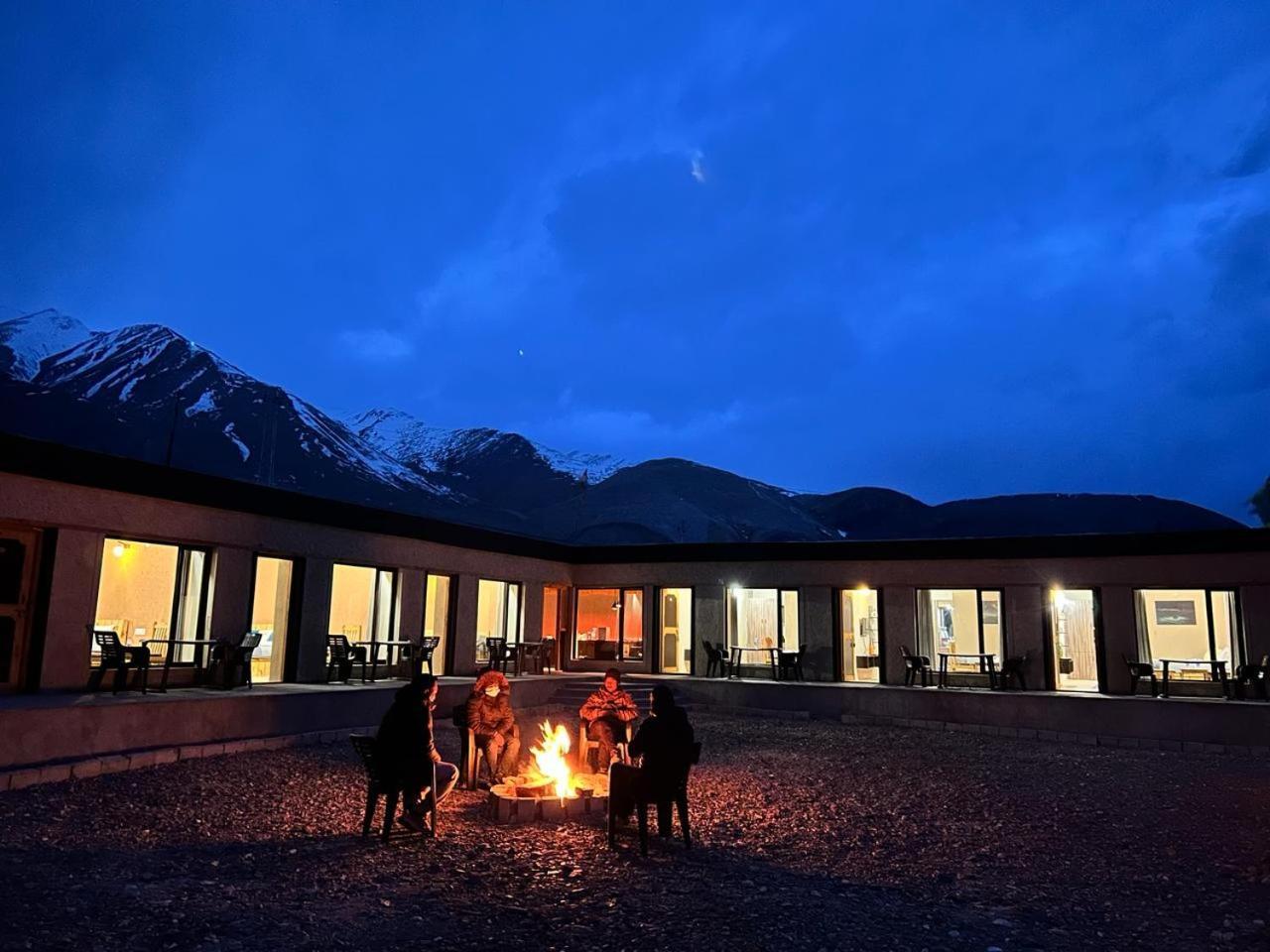 Готель Mystic Pangong Spangmik Екстер'єр фото