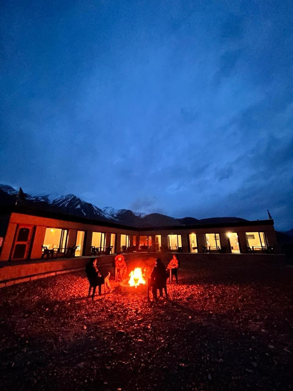 Готель Mystic Pangong Spangmik Екстер'єр фото